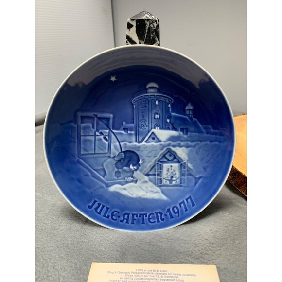 Bing & Grondahl 1977 Jule Aften Christmas Plate Porcelain Copenhagen Denmark - Picture 5 of 6